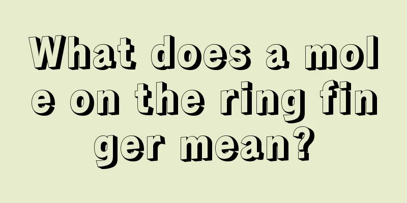 What does a mole on the ring finger mean?