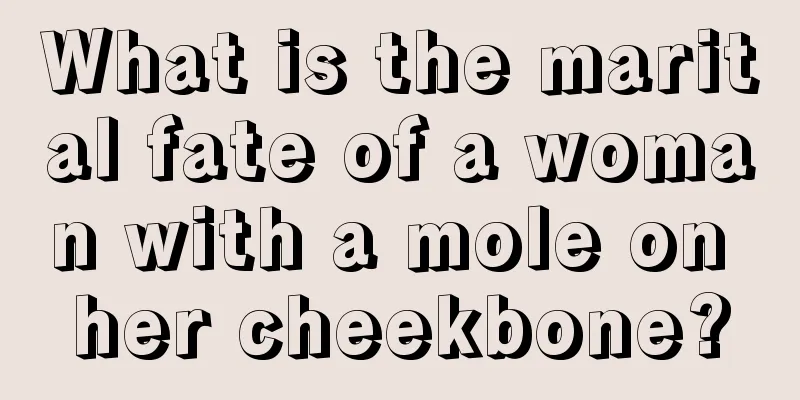 What is the marital fate of a woman with a mole on her cheekbone?
