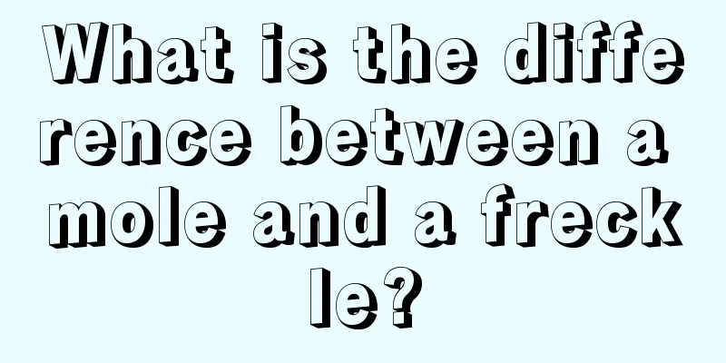 What is the difference between a mole and a freckle?