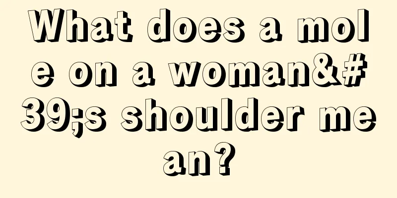 What does a mole on a woman's shoulder mean?